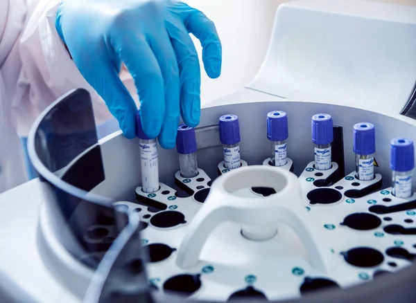 Illustration of Kickmaker's development of a blood diagnostic machine