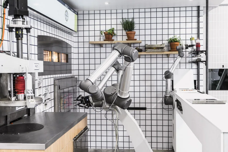 First automated pizza-making store