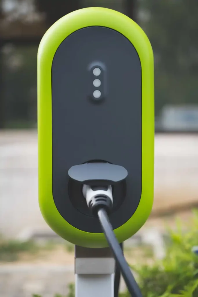 Valeo electric vehicles charging station x Kickmaker Full design & industrialization of an electric vehicle charging station (EVSE)