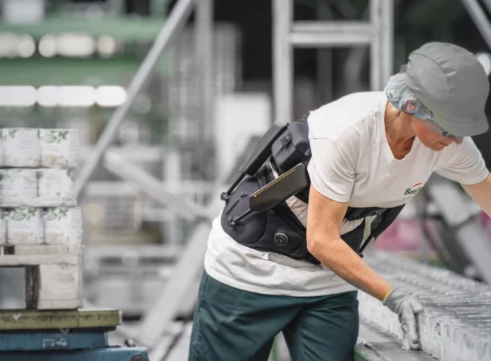 Industrial support for the design of a back exoskeleton